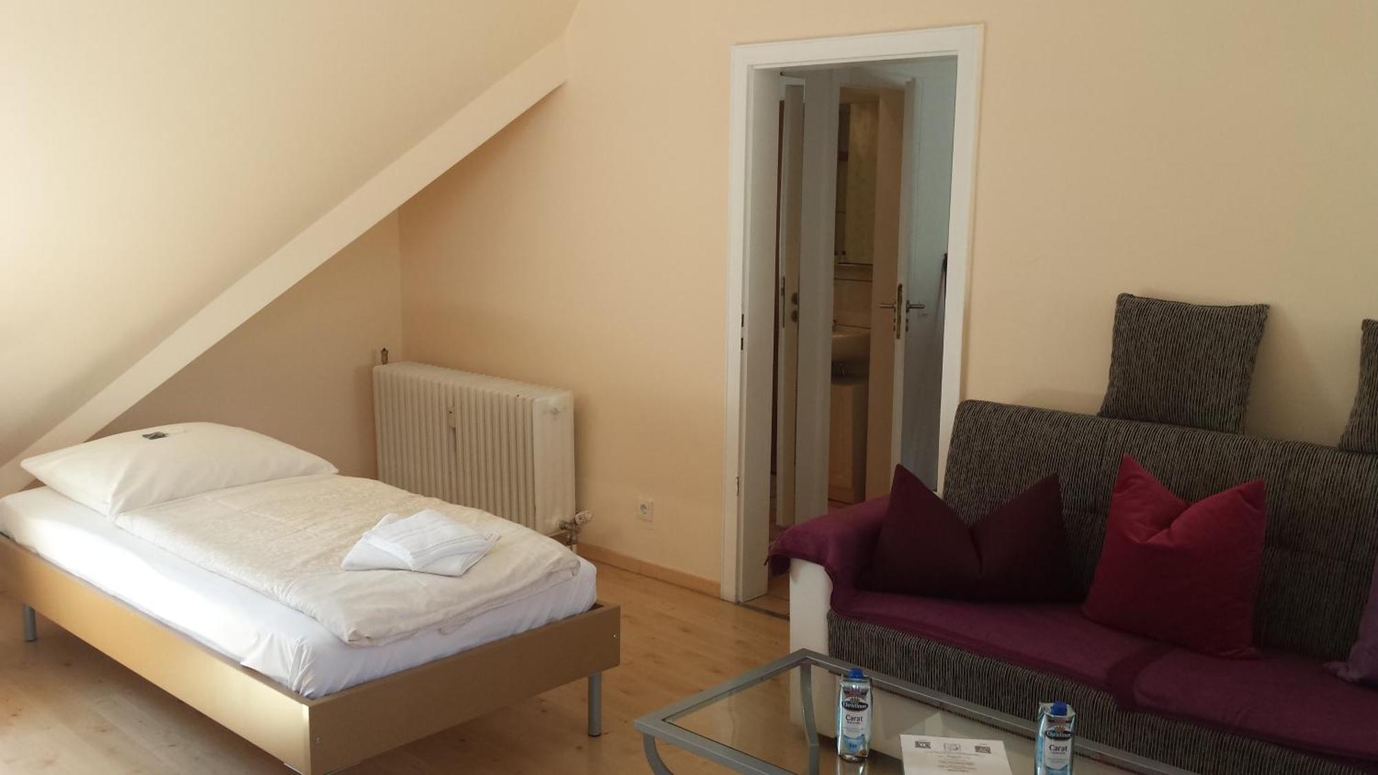 דיסלדורף Barcelona Bed & Breakfast חדר תמונה
