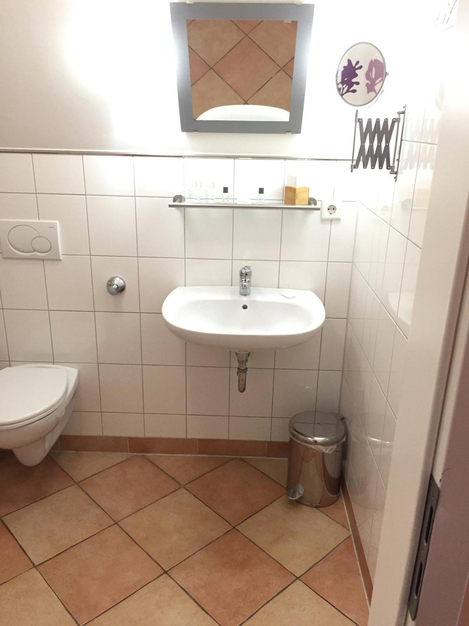 דיסלדורף Barcelona Bed & Breakfast חדר תמונה