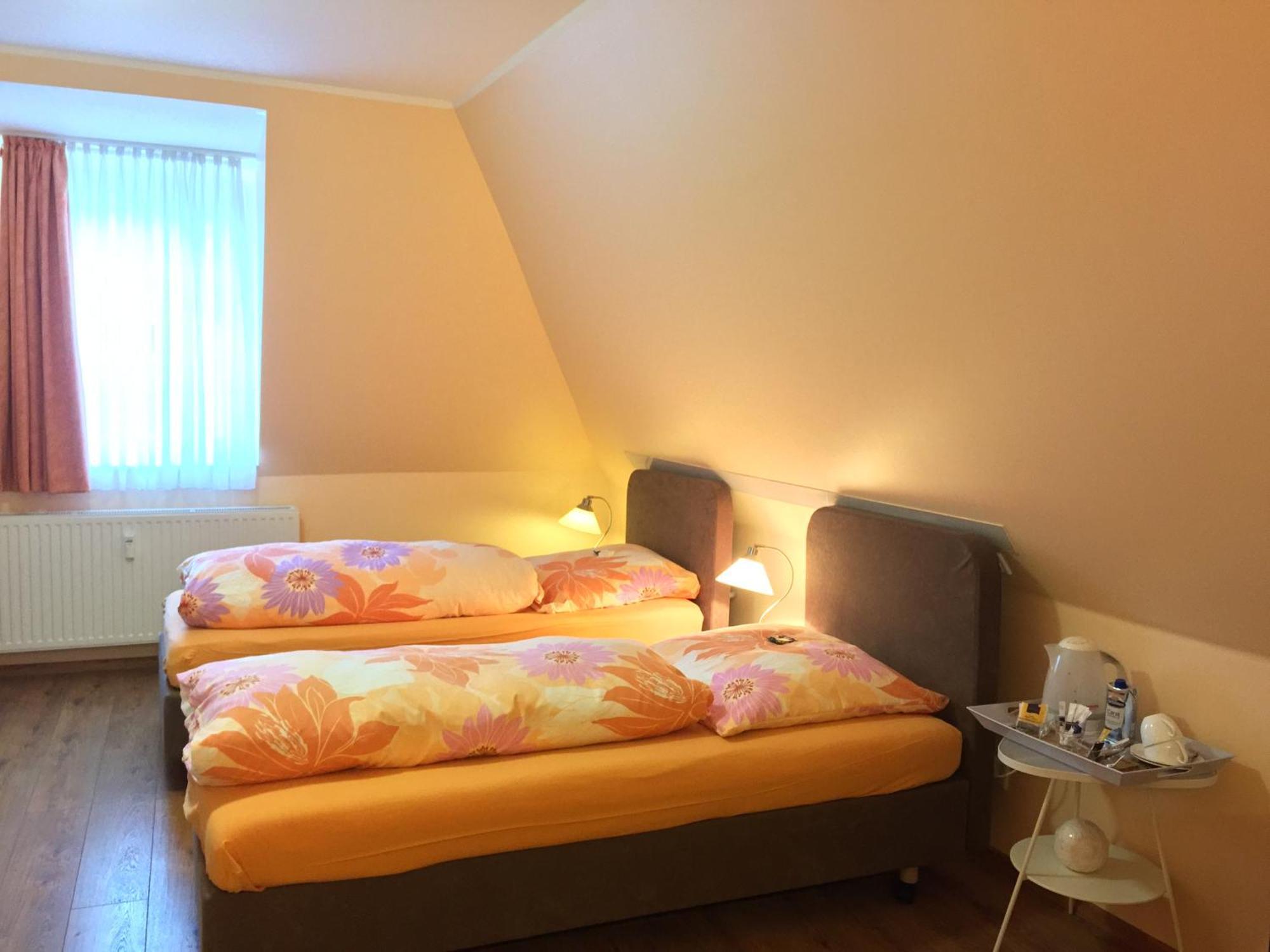 דיסלדורף Barcelona Bed & Breakfast חדר תמונה
