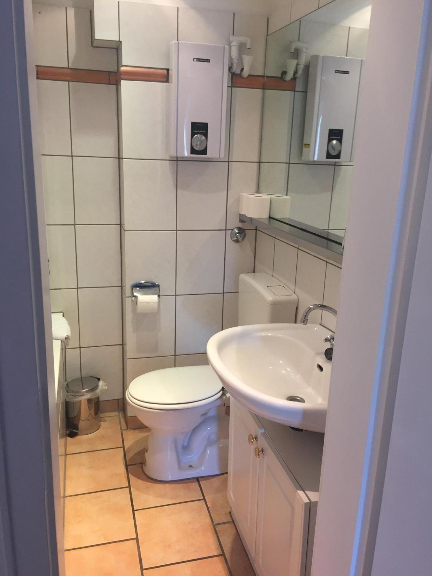 דיסלדורף Barcelona Bed & Breakfast חדר תמונה